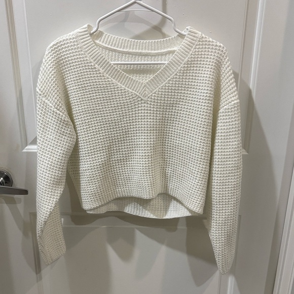 Jumppmile Pullover Crop Sweater - Picture 2 of 4